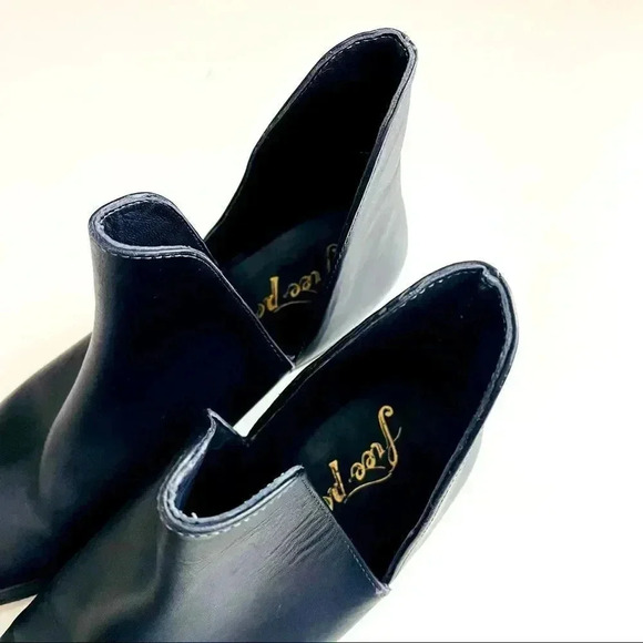 NWOT Navy (INK) Free People Charm Double V Bootie - Picture 8 of 11